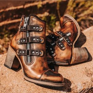 NWOB Freebird Beckett Size 7